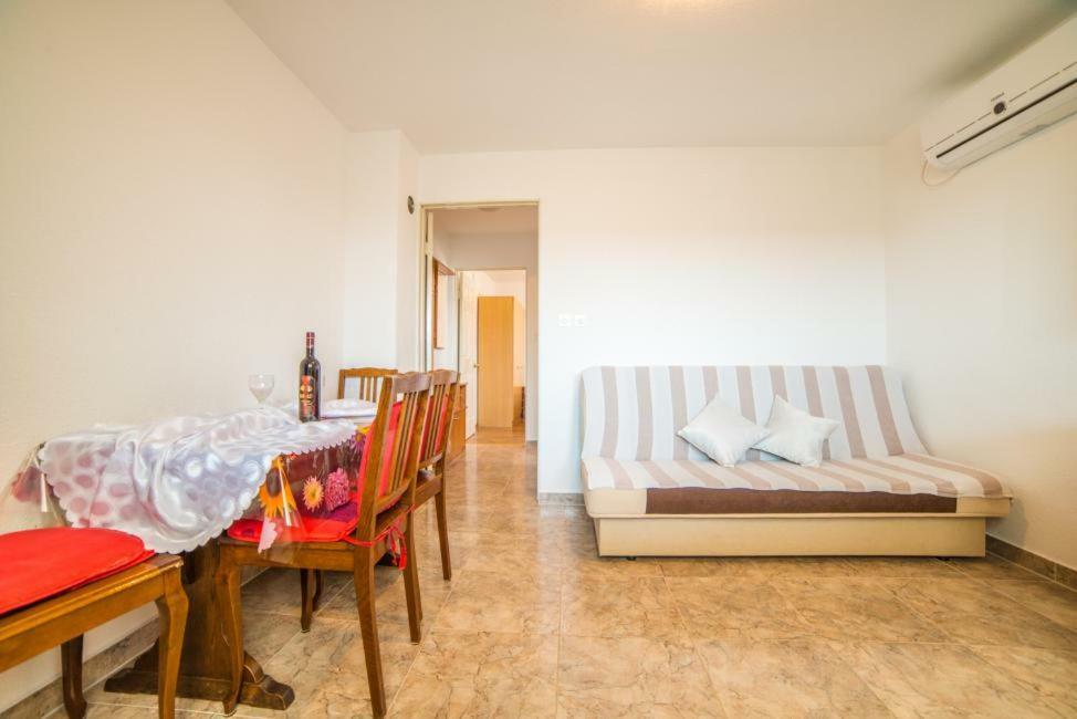 Marijan Appartement Pula Buitenkant foto